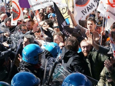 A Venezia scontri tra polizia e manifestanti